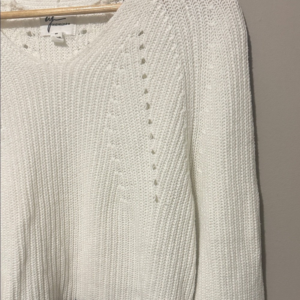 Andrea Jovine Women’s Colorblock Knit Sweater Cream & Black ~ Size Medium - Picture 2 of 7